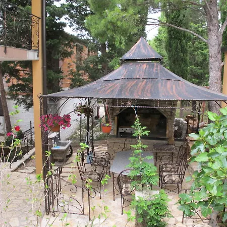 Rovanjska-2 Apartment Starigrad Paklenica